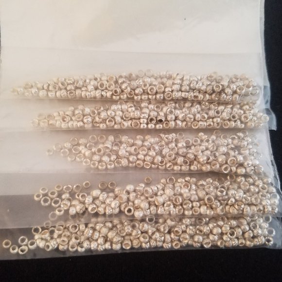 400 Silver CRIMP BEADS 2 x 2 mm 1.5 mm hole NEW - Picture 3 of 8